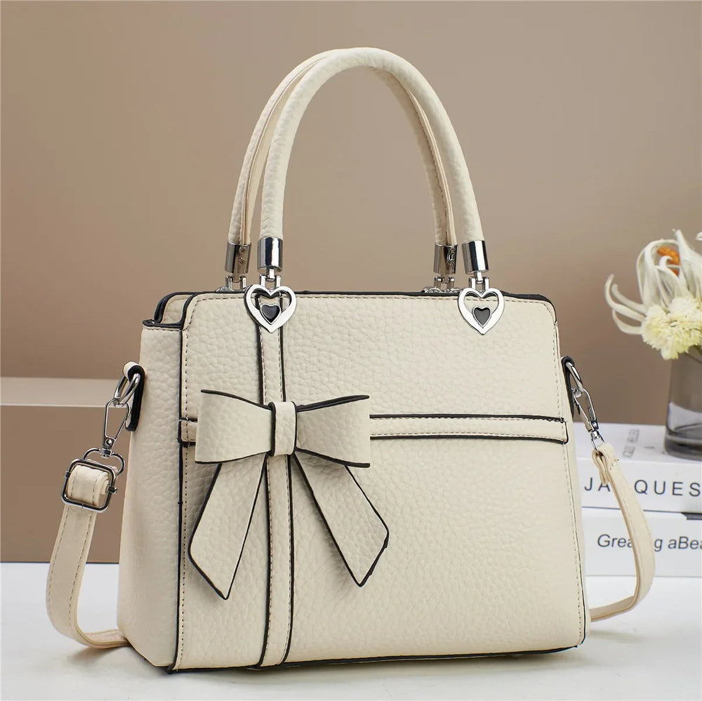 Amara Heart Bag with Bow - Eliza-Warszawa