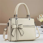 Amara Heart Bag with Bow - Eliza-Warszawa