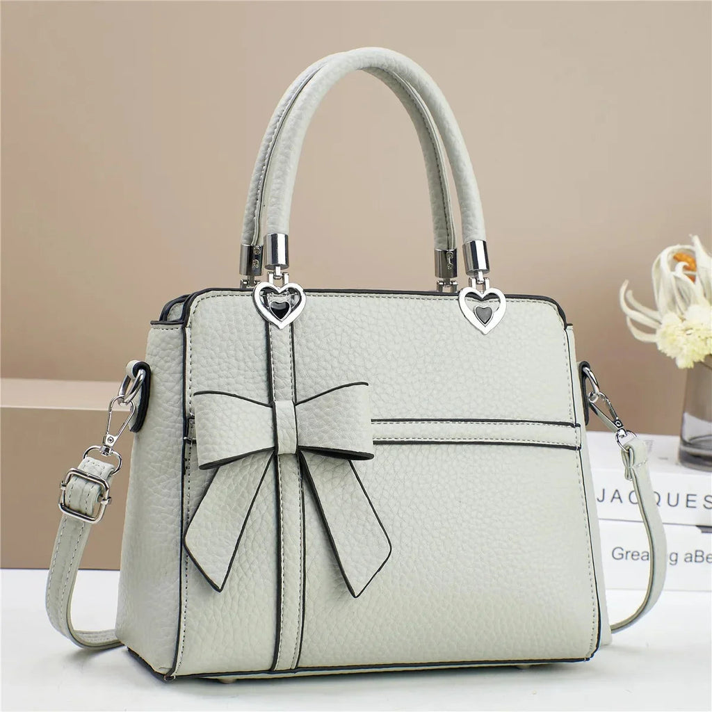 Amara Heart Bag with Bow - Eliza-Warszawa