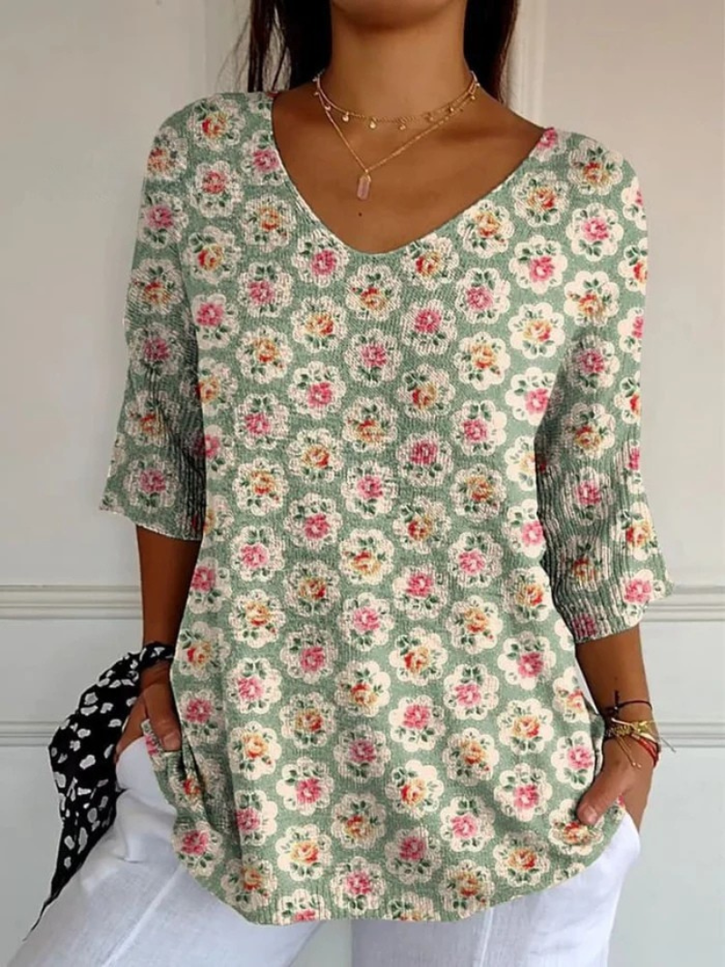 Casual knit sweater with vintage ethnic floral print for women - Eliza-Warszawa