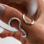 Chic Asymmetrical Wave Ring - Eliza-Warszawa