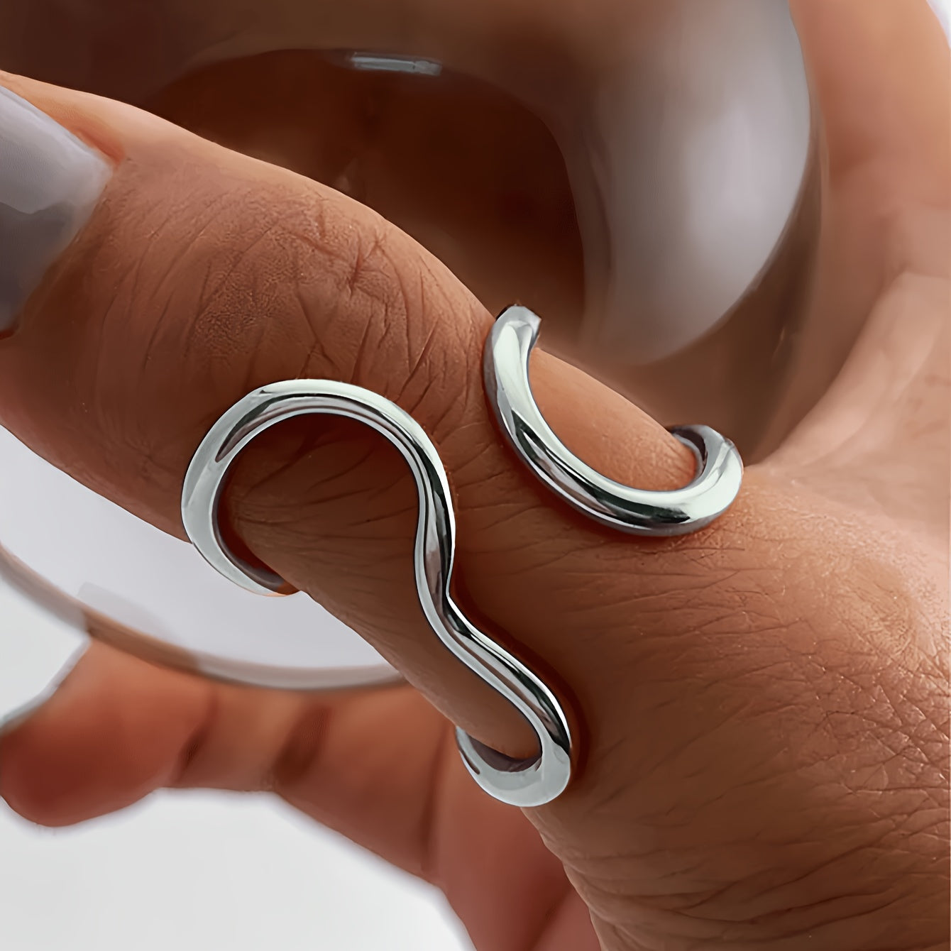 Chic Asymmetrical Wave Ring - Eliza-Warszawa