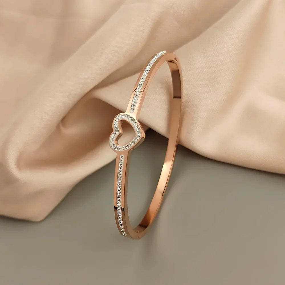 Chic Heart Symbol Charm Bangles - Eliza-Warszawa