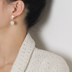 Chic Silver Pearl Earrings