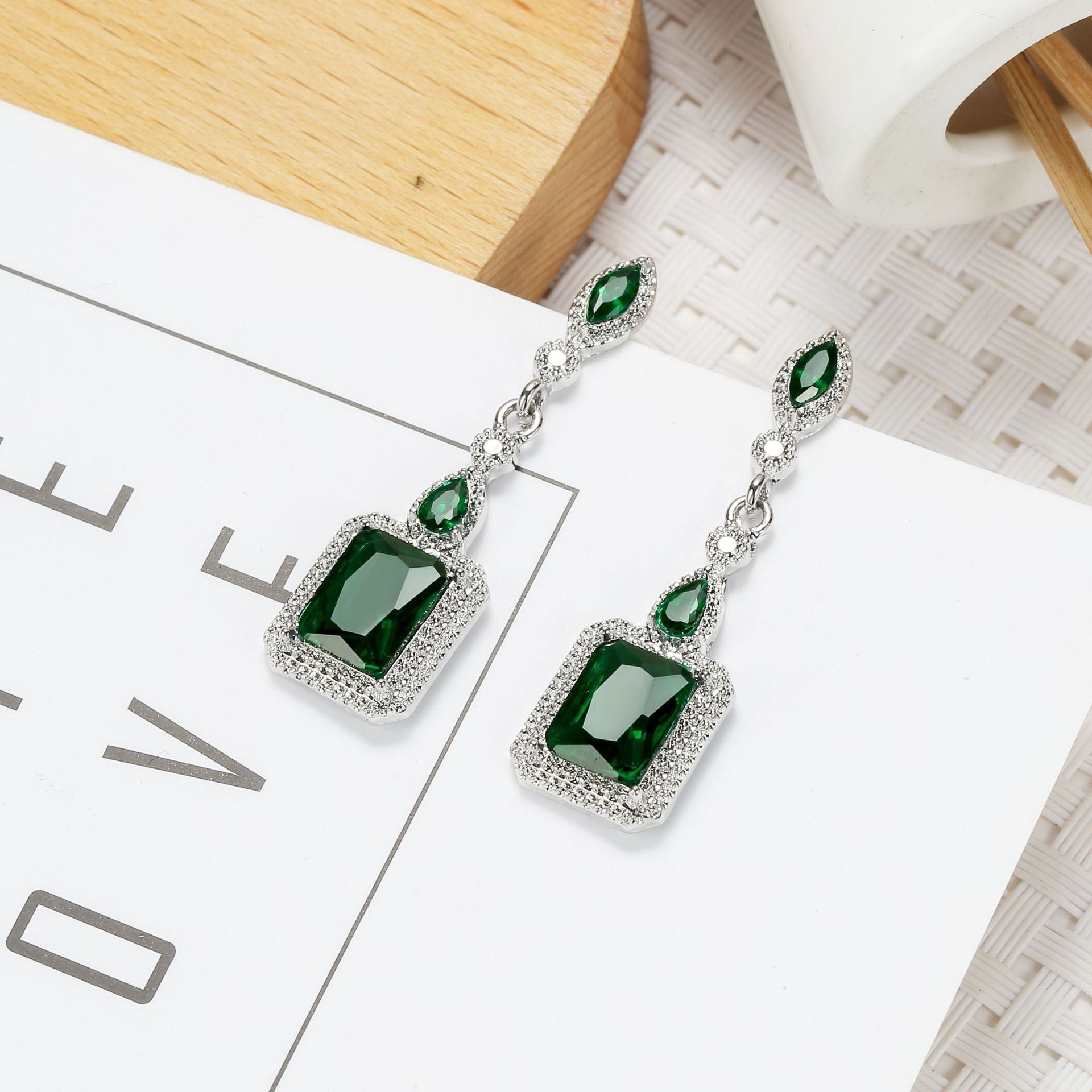 Clarion Verdancia Earrings | White Gold - Eliza-Warszawa