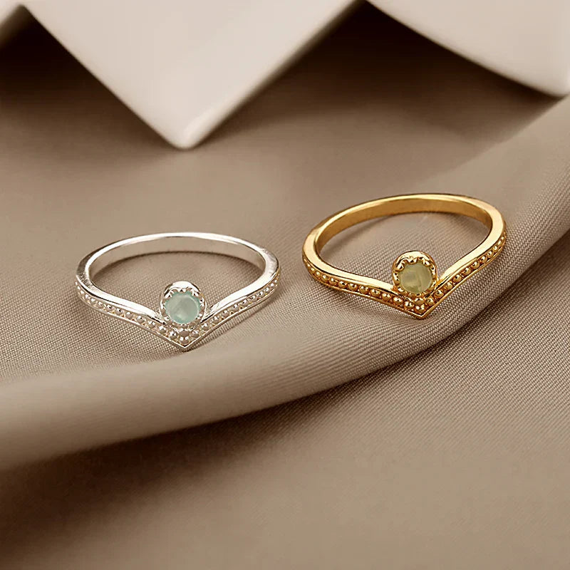 Elegant Gold Waterdrop Opal Crown Ring - Eliza-Warszawa