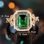 Elegant Golden Emerald Stone Ring - Eliza-Warszawa