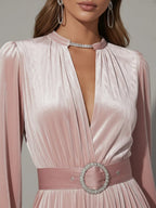 Elegant Light Pink V-Neck Velvet Maxi Dress - Eliza-Warszawa