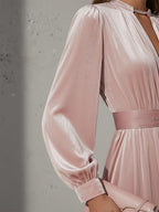 Elegant Light Pink V-Neck Velvet Maxi Dress - Eliza-Warszawa