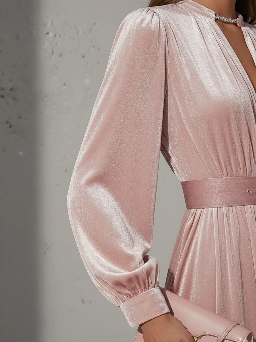 Elegant Light Pink V-Neck Velvet Maxi Dress - Eliza-Warszawa