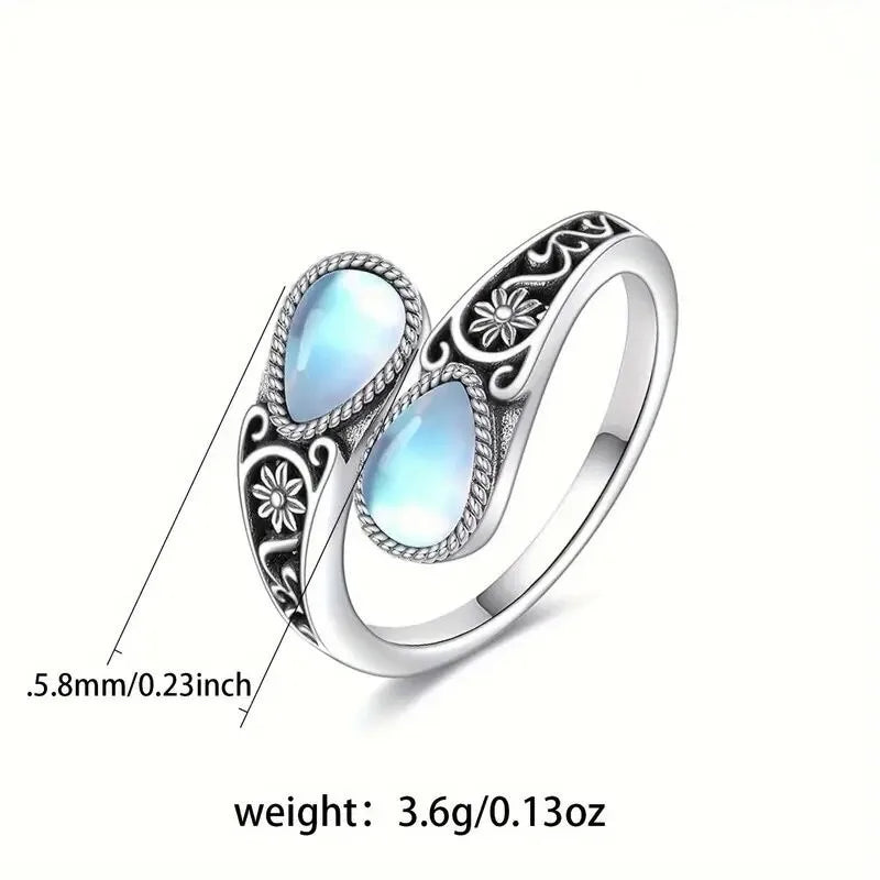 Elegant Moonstone Flower Ring - Eliza-Warszawa