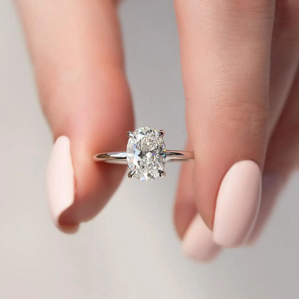 Elegant Oval Crystal Promise Ring - Eliza-Warszawa