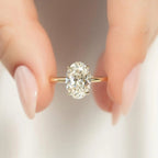 Elegant Oval Crystal Promise Ring - Eliza-Warszawa
