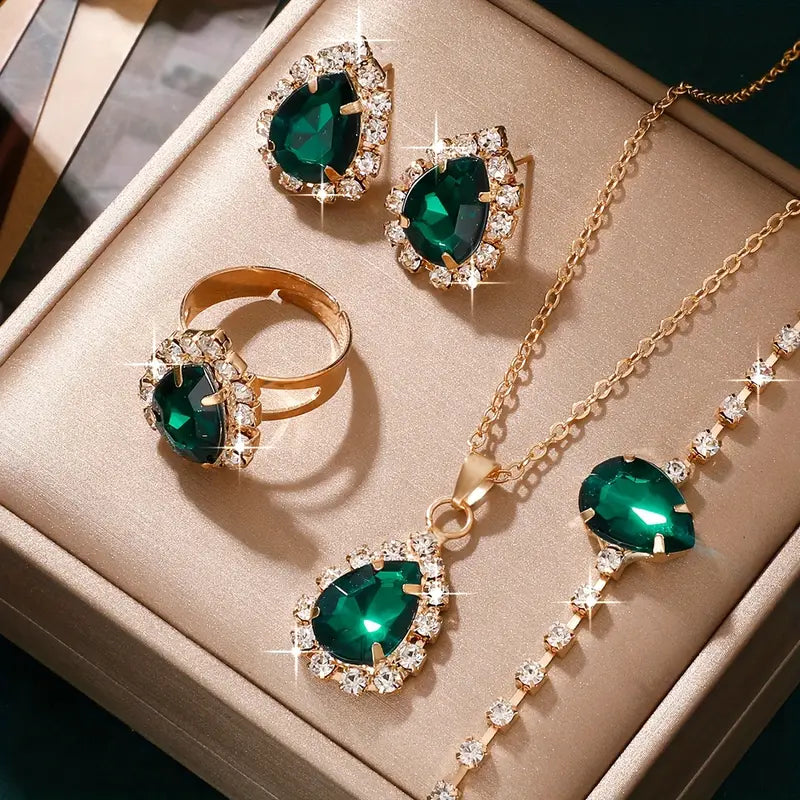 Elisandre Vermont Jewelry Set | Gold - Eliza-Warszawa
