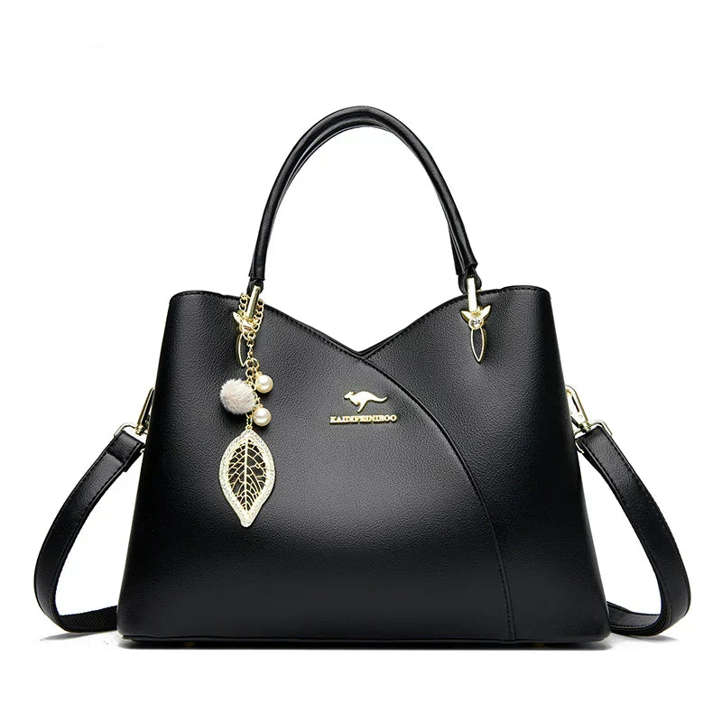 Felina™ - Elegant black shoulder bag with fashionable charms - Eliza-Warszawa