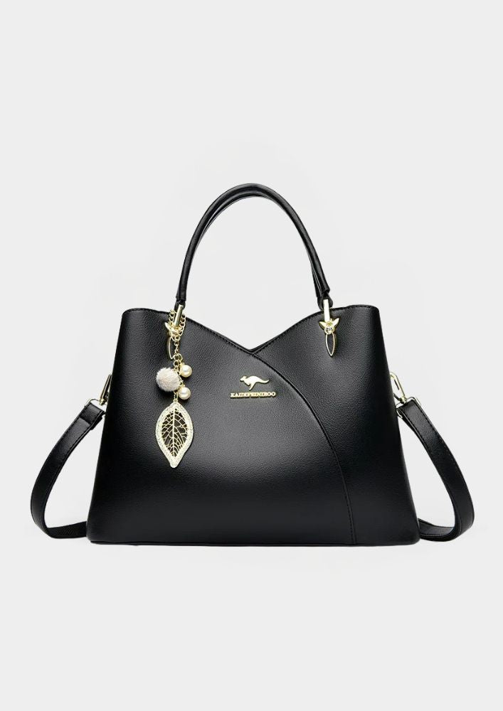 Felina™ - Elegant black shoulder bag with fashionable charms - Eliza-Warszawa