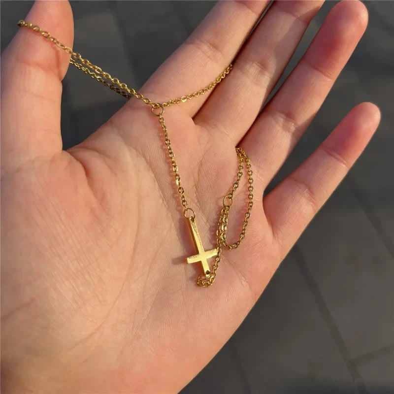 Gold Cross Hand Bracelet - Eliza-Warszawa