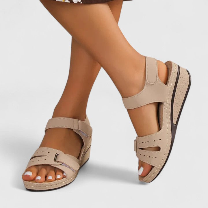 Guinevere | Comfortable Sandals - Eliza-Warszawa