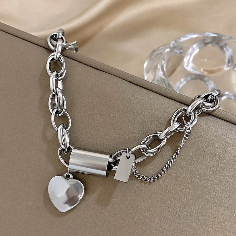 Heartened Chunky Bracelet | Gold - Eliza-Warszawa