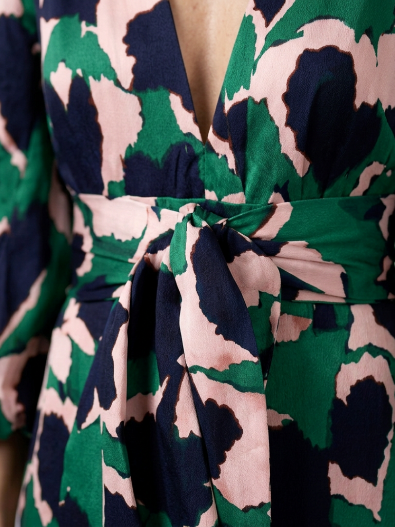 Isolde | Long-sleeved maxi dress with a V-shaped tie belt - Eliza-Warszawa