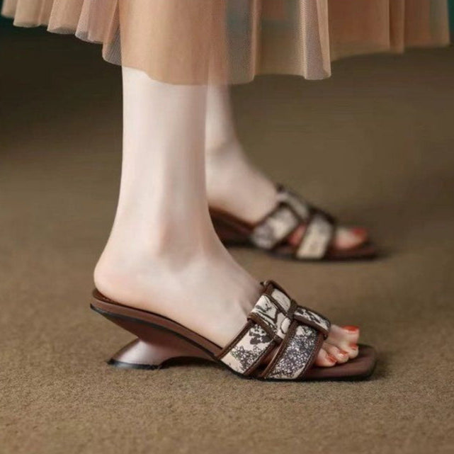 Maren Sculpted Heel Slide Sandals - Eliza-Warszawa
