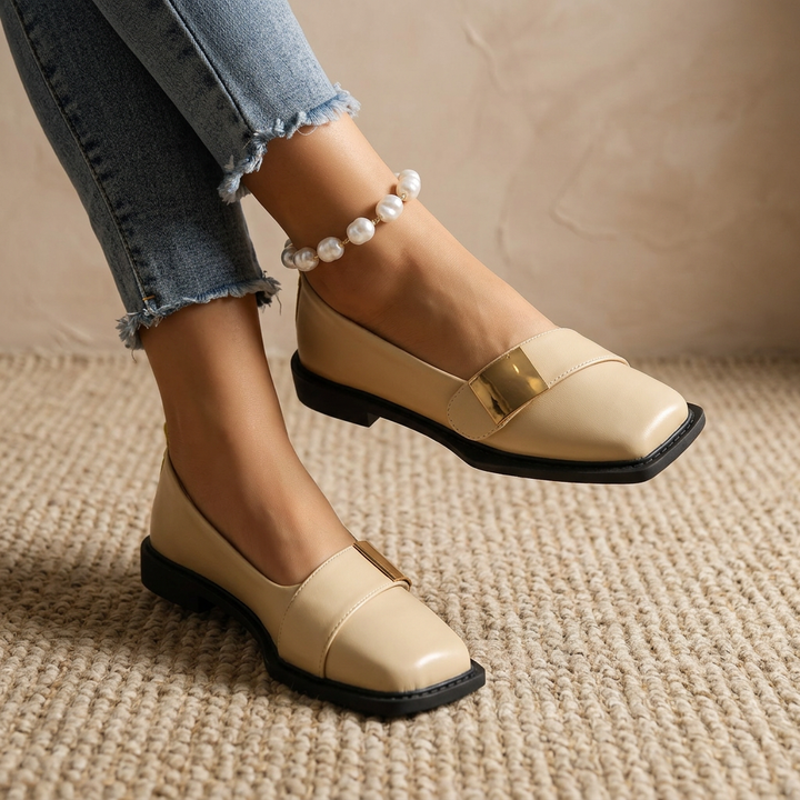 Molly Square Toe Flats - Eliza-Warszawa