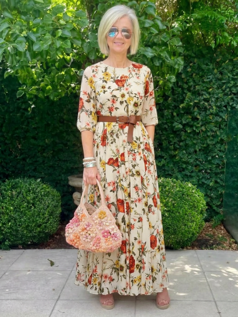 Odelia | Maxi Dress with Round Neck and 3/4 Sleeves with Belt - Eliza-Warszawa