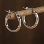 Polished Silver Classic Hoop Earrings - Eliza-Warszawa