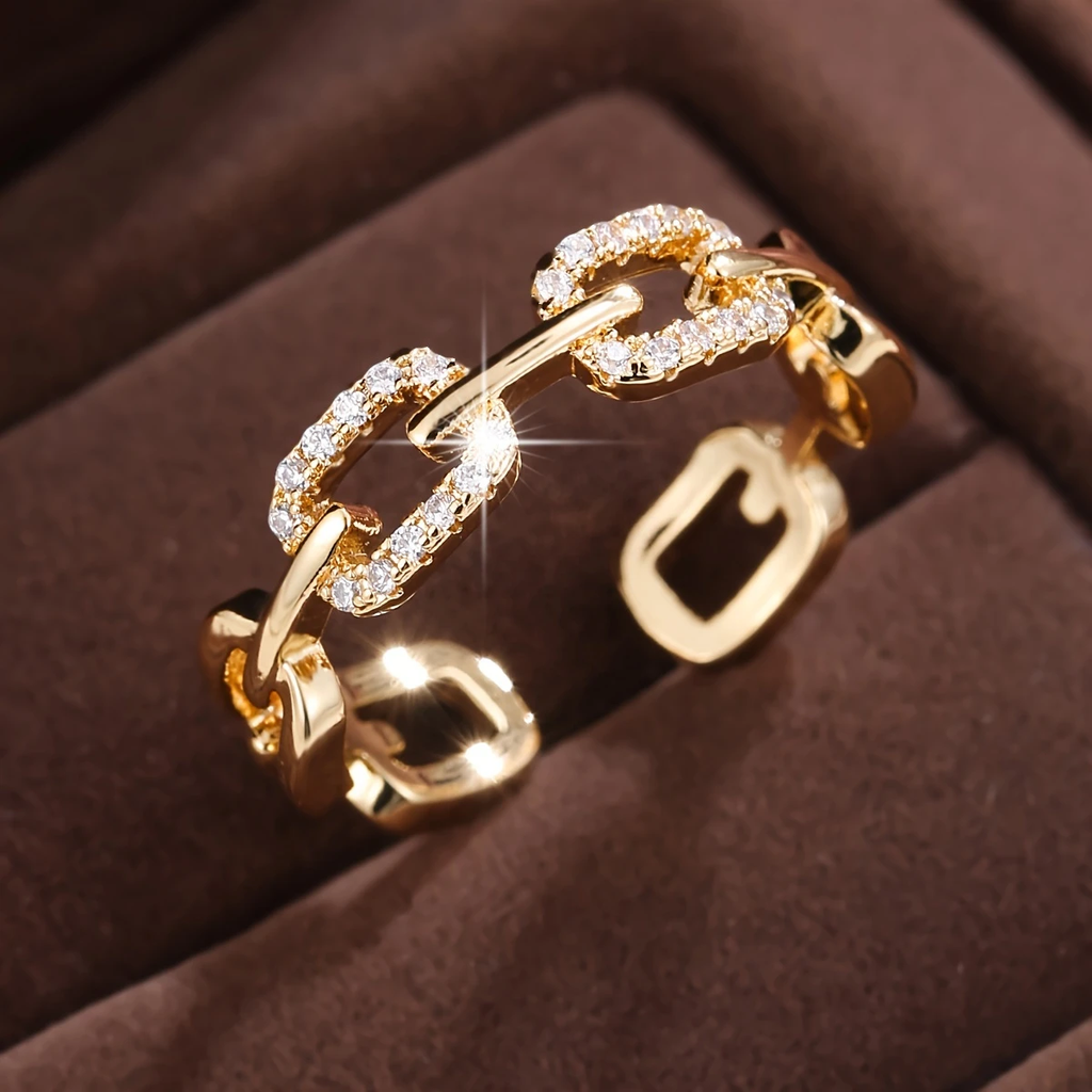 Radiant Bond Chain Gold Ring - Eliza-Warszawa