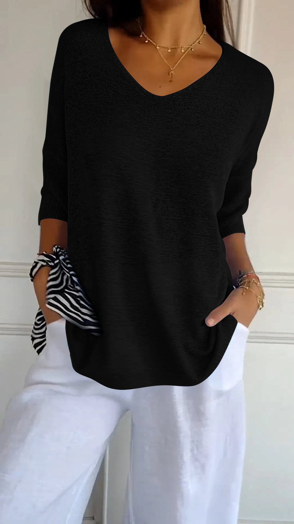Solid Color Knitted V-neck Top - Eliza-Warszawa