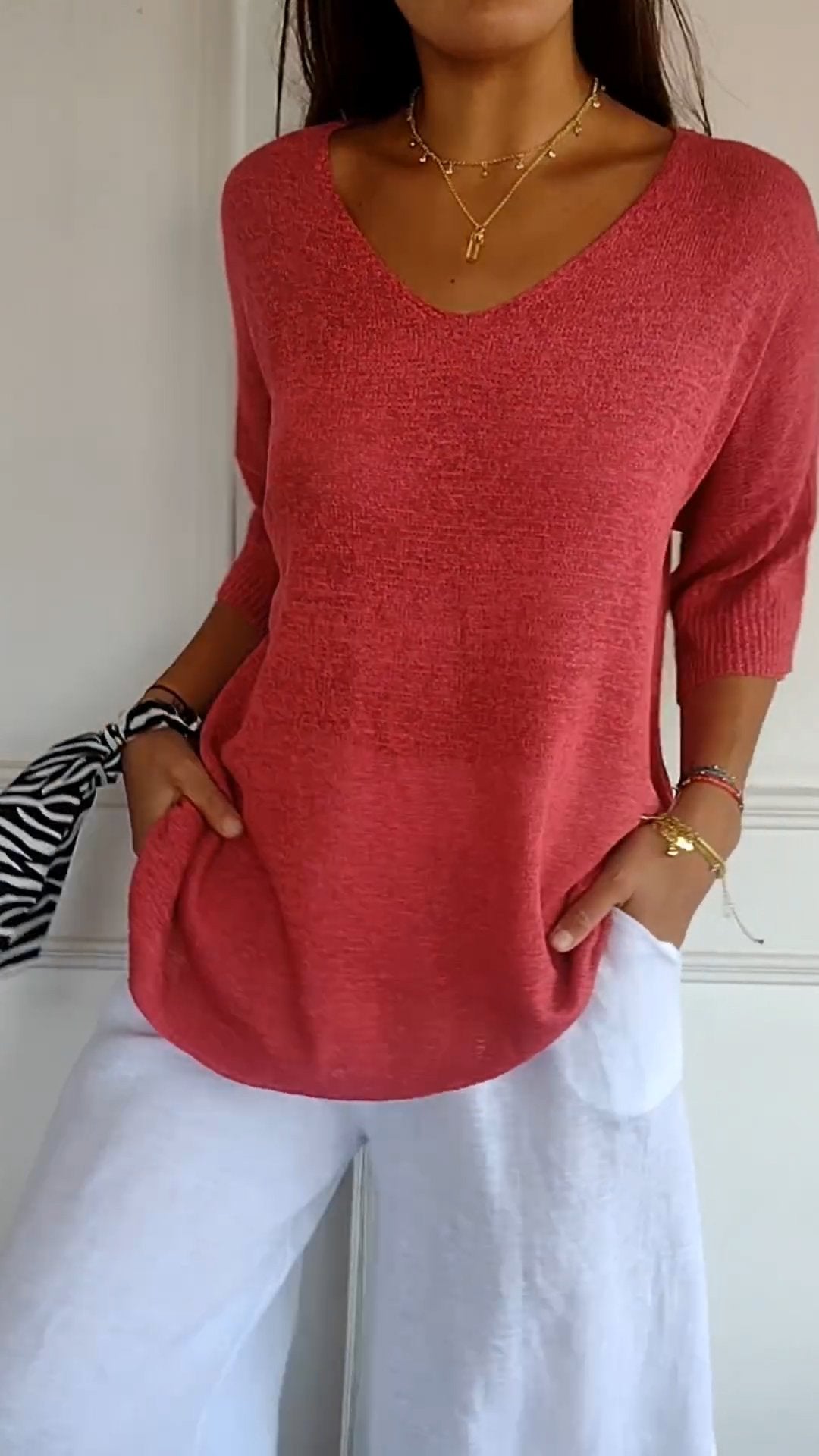 Solid Color Knitted V-neck Top - Eliza-Warszawa