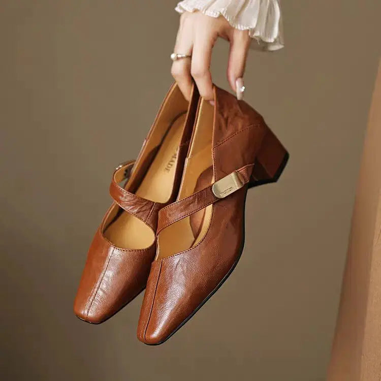 Verona Buckle Heels - Eliza-Warszawa