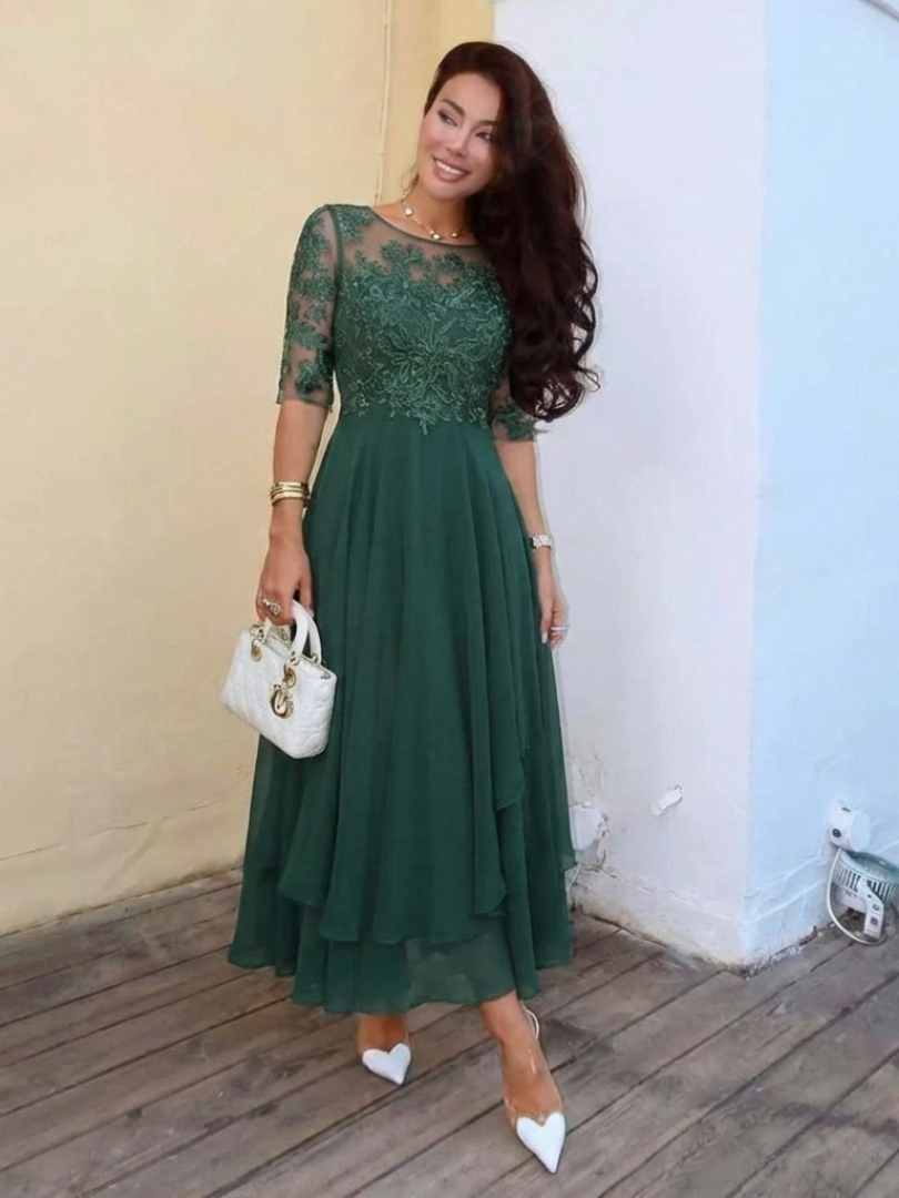 Vivian | Midi Dress with Lace Bodice and 3/4 Sleeves - Eliza-Warszawa