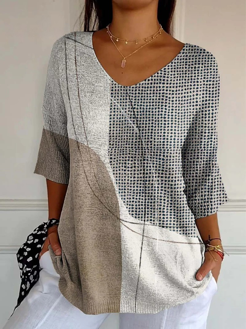 Women's Casual Knit Sweater with Abstract Geometric Pattern - Eliza-Warszawa