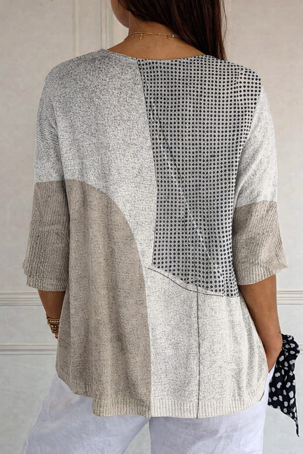 Women's Casual Knit Sweater with Abstract Geometric Pattern - Eliza-Warszawa