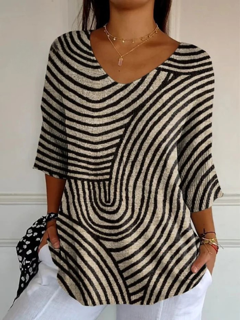 Women's Casual Knit Sweater with Retro Geometric Pattern - Eliza-Warszawa